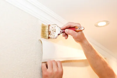 Pose de papier peint à Juilley — revêtements muraux et toiles de verre